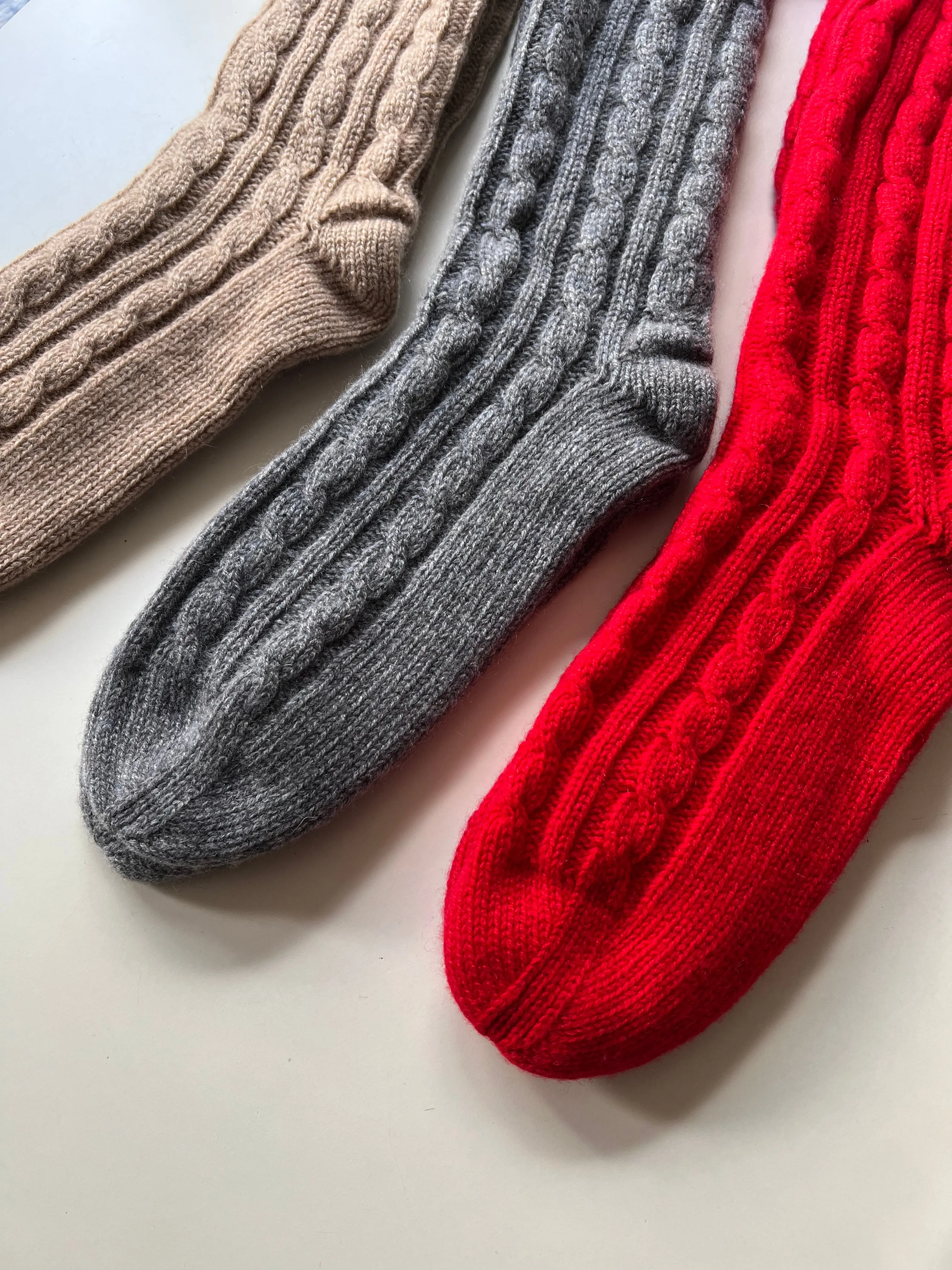 Cashmere Cable Room-socks / Red