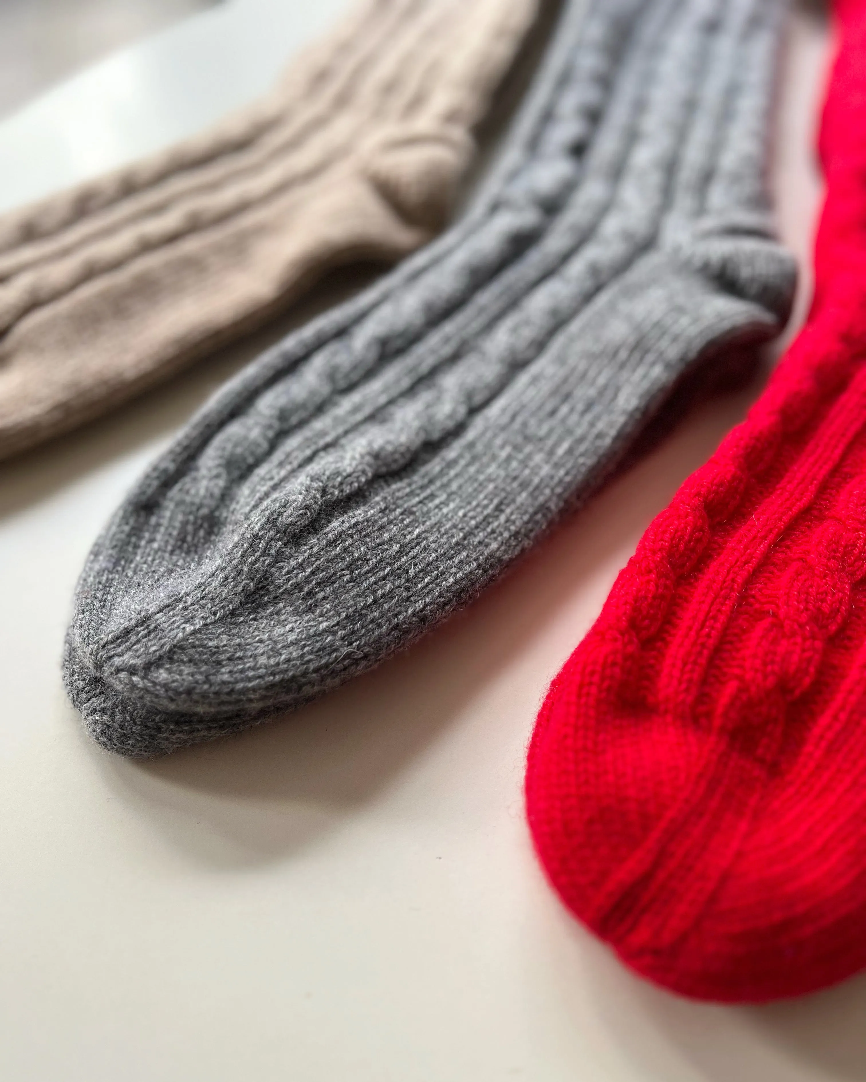 Cashmere Cable Room-socks / Red