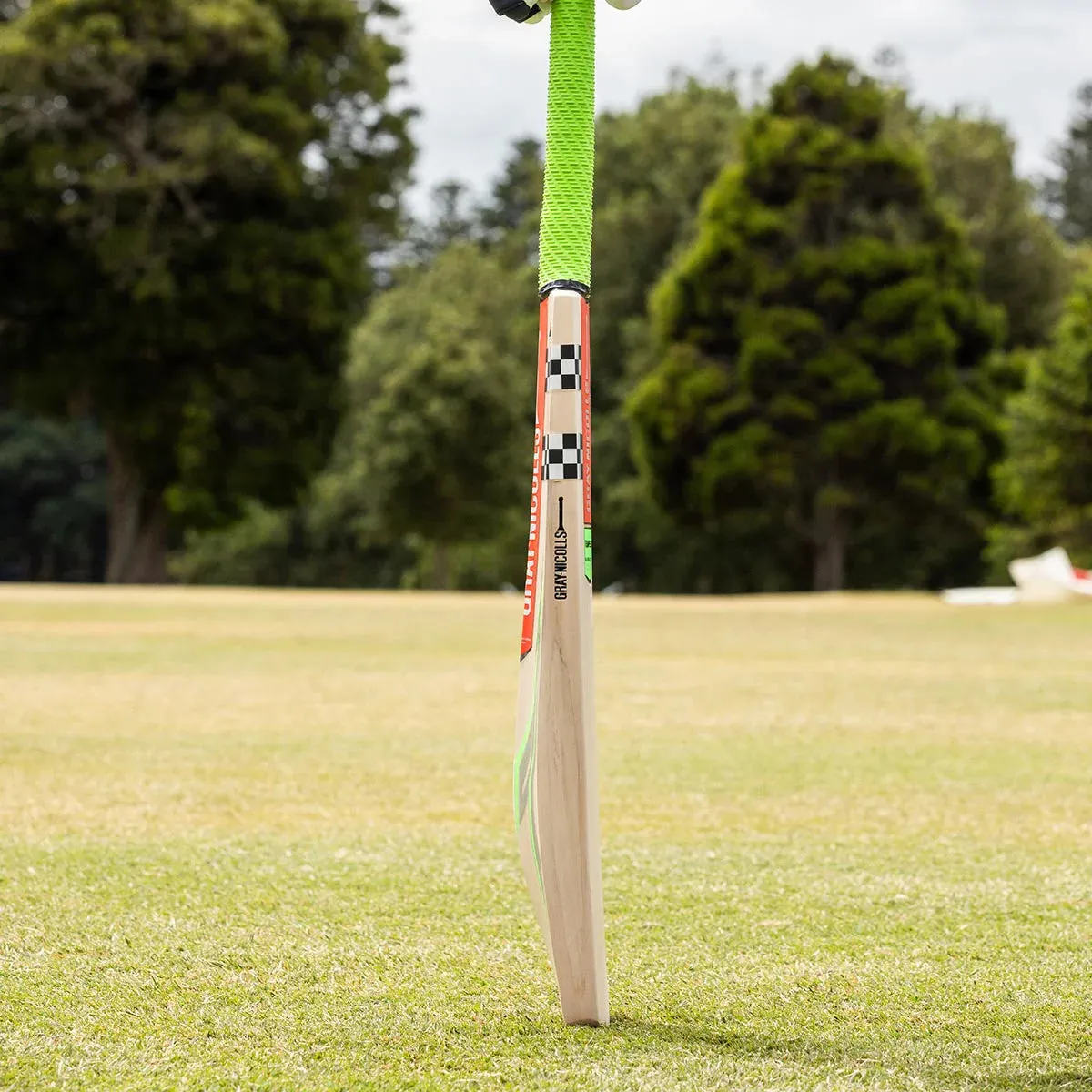 Gray Nicolls Tempesta Players Edition Adult Cricket Bat