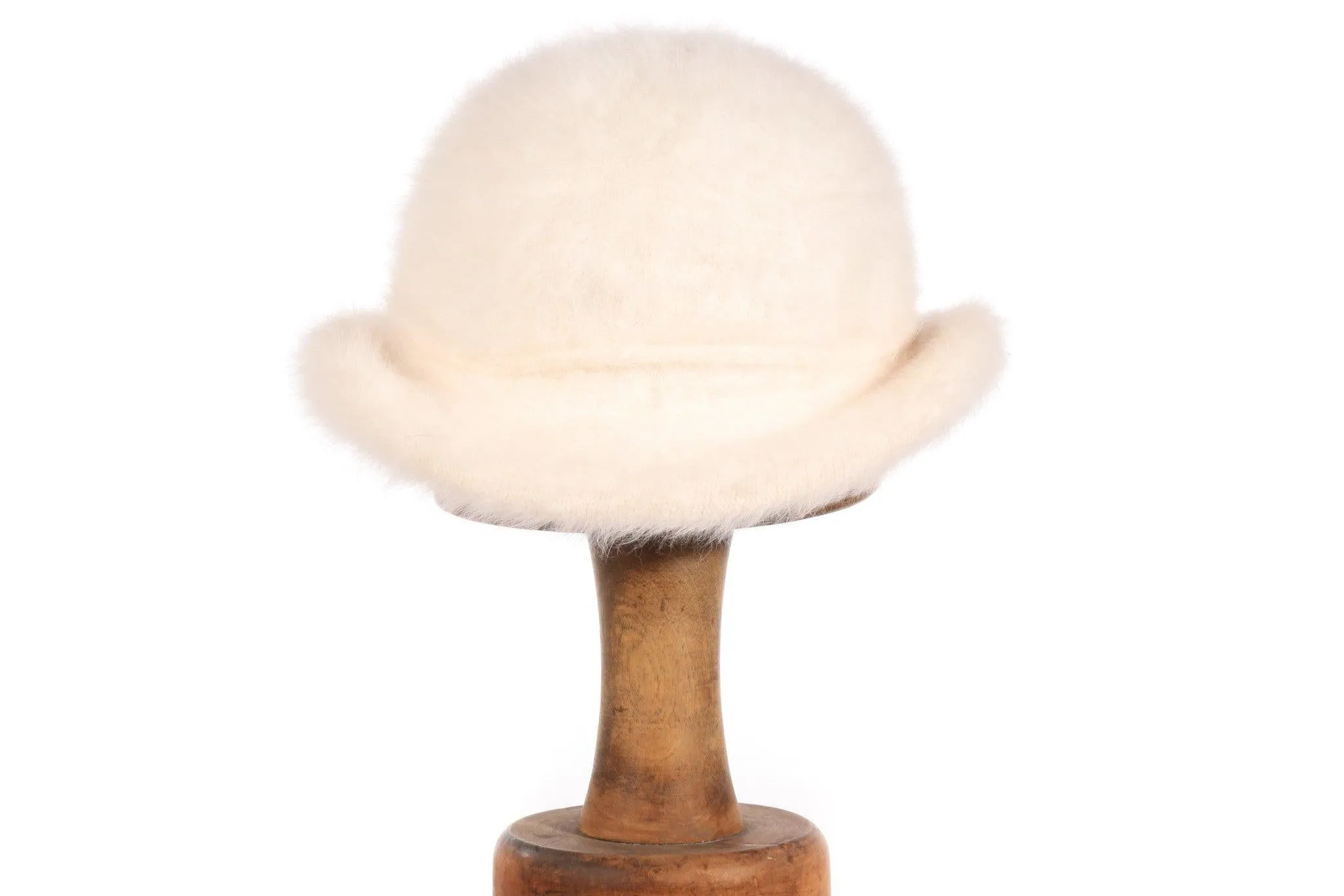 Kangol "Emma" Furgora Angora Mix Hat Cream with Brim and Bow Size Regular.